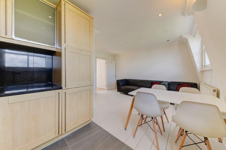 Top Floor 1 bedroom property only a short walk to Upper Holloway Station Tollington Way  , Holloway